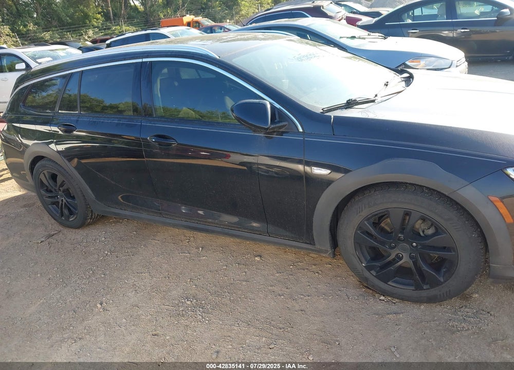 2018 BUICK REGAL TOURX VIN: W04GU8SX4J1161825