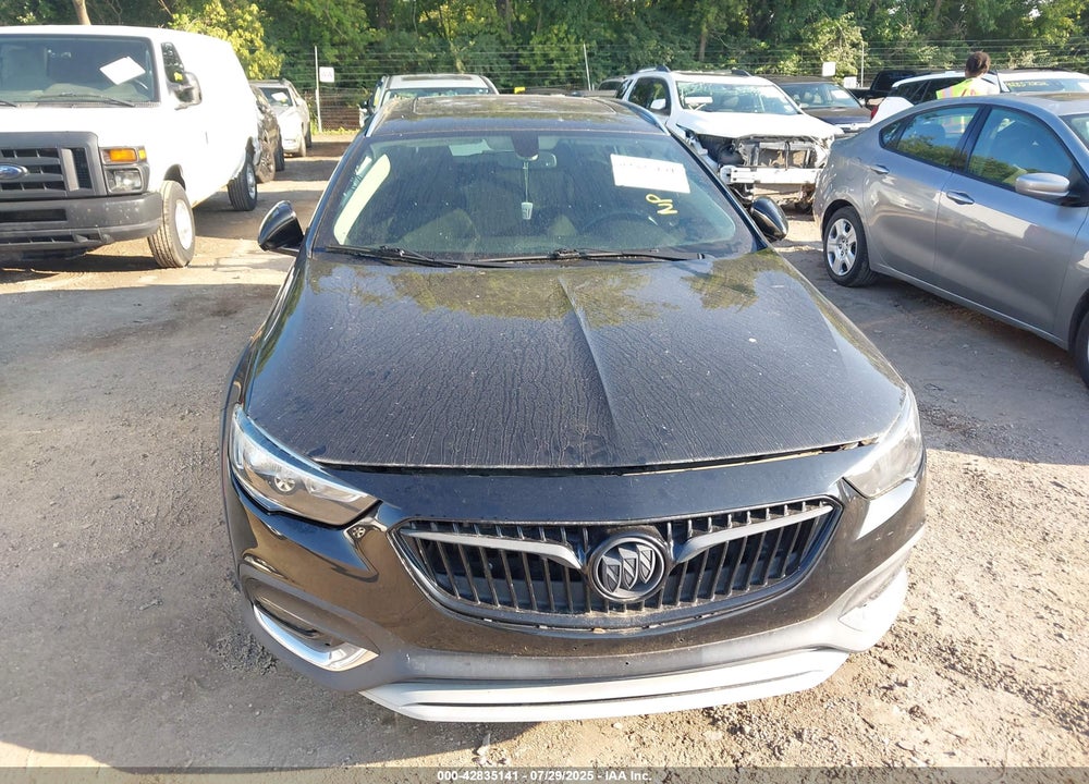 2018 BUICK REGAL TOURX VIN: W04GU8SX4J1161825