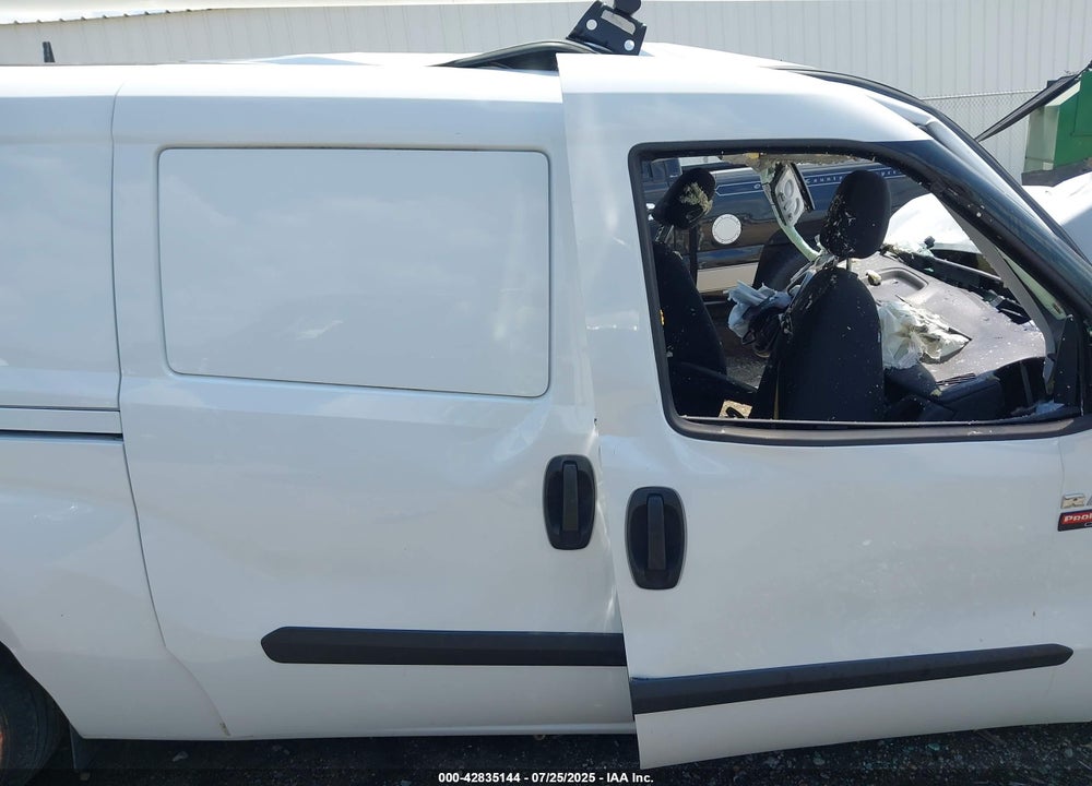 2018 RAM PROMASTER CITY TRADESMAN VIN: ZFBERFAB9J6K02948