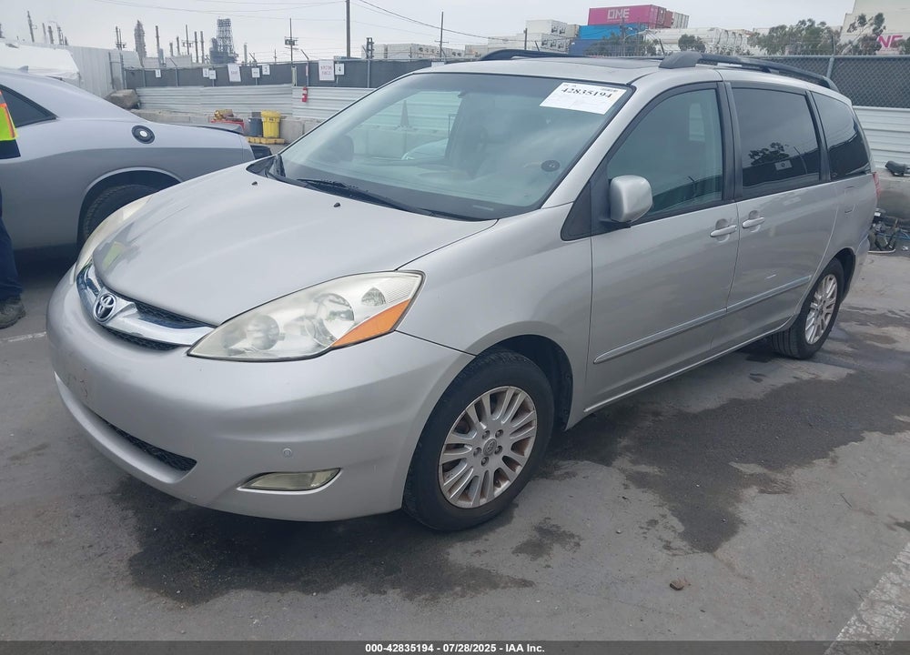 2008 TOYOTA SIENNA VIN: 5TDZK22C88S211699