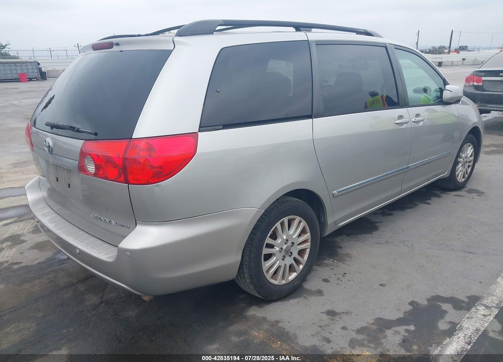 2008 TOYOTA SIENNA VIN: 5TDZK22C88S211699