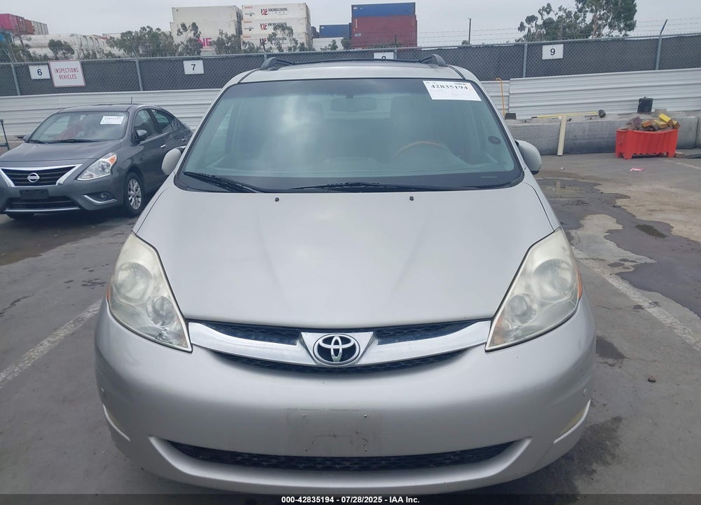 2008 TOYOTA SIENNA VIN: 5TDZK22C88S211699