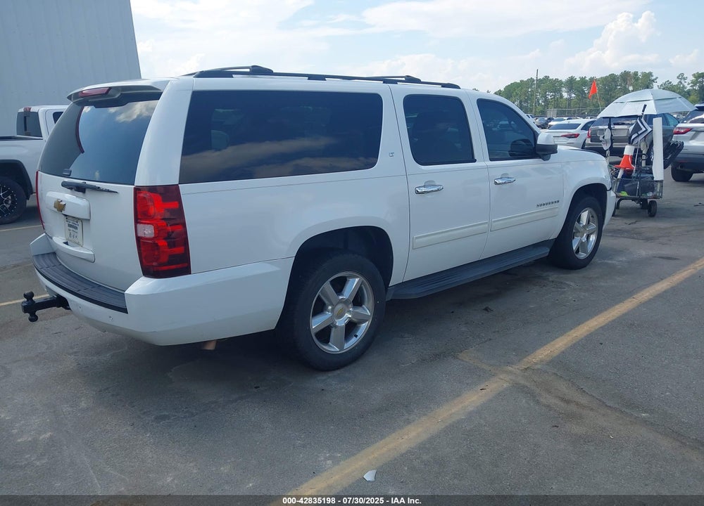 2013 CHEVROLET SUBURBAN 1500 VIN: 1GNSCJE08DR325101