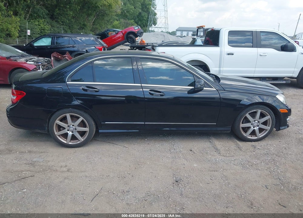 2014 MERCEDES-BENZ C CLASS VIN: WDDGF8AB0EA953925