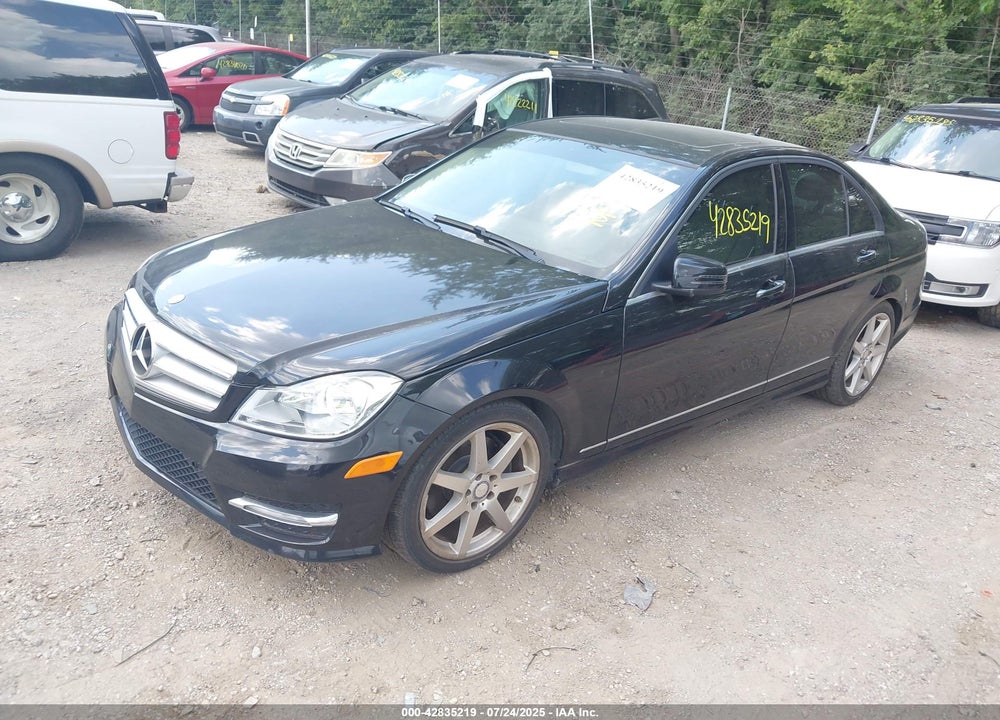 2014 MERCEDES-BENZ C CLASS VIN: WDDGF8AB0EA953925