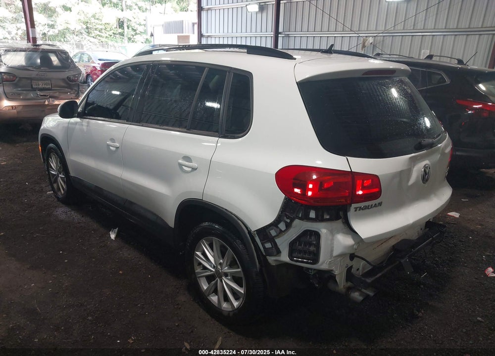 2016 VOLKSWAGEN TIGUAN S VIN: WVGBV7AX1GW528194