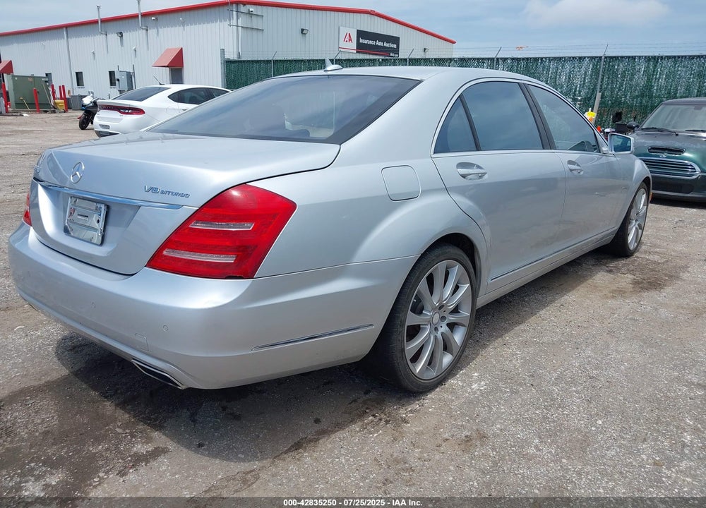 2012 MERCEDES-BENZ S CLASS VIN: WDDNG7DB9CA430121