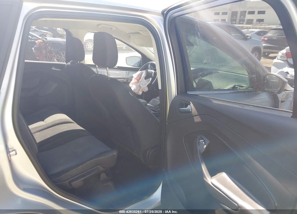 2019 FORD ESCAPE VIN: 1FMCU0GD1KUB11402