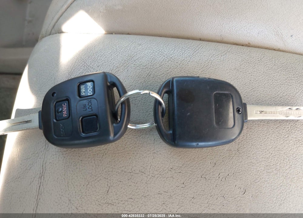2007 LEXUS RX350 VIN: 2T2HK31U97C037088