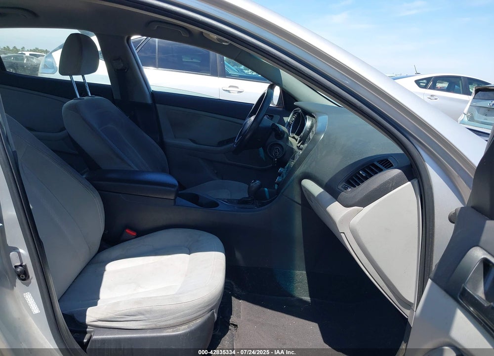 2011 KIA OPTIMA VIN: KNAGM4A79B5164632