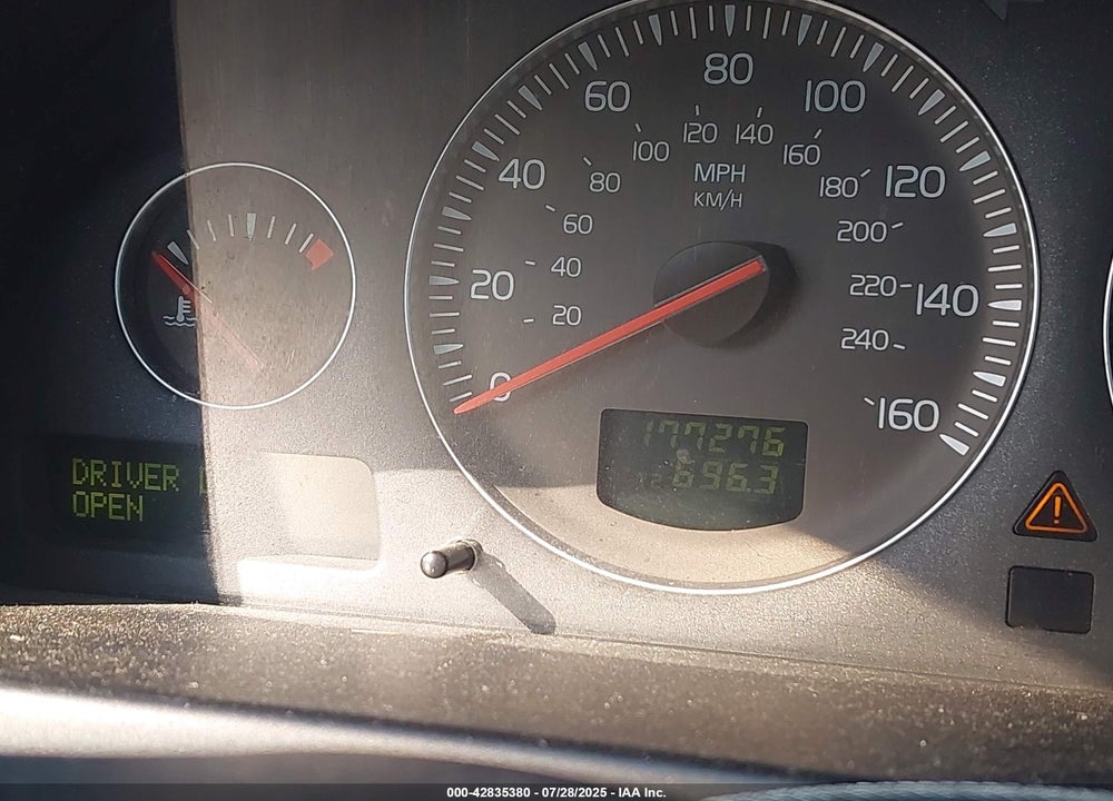 2010 VOLVO XC90 VIN: YV4982CZ9A1550618