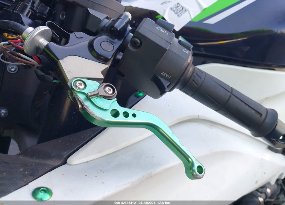 2017 KAWASAKI ZX636 F VIN: JKBZXJF16HA012190