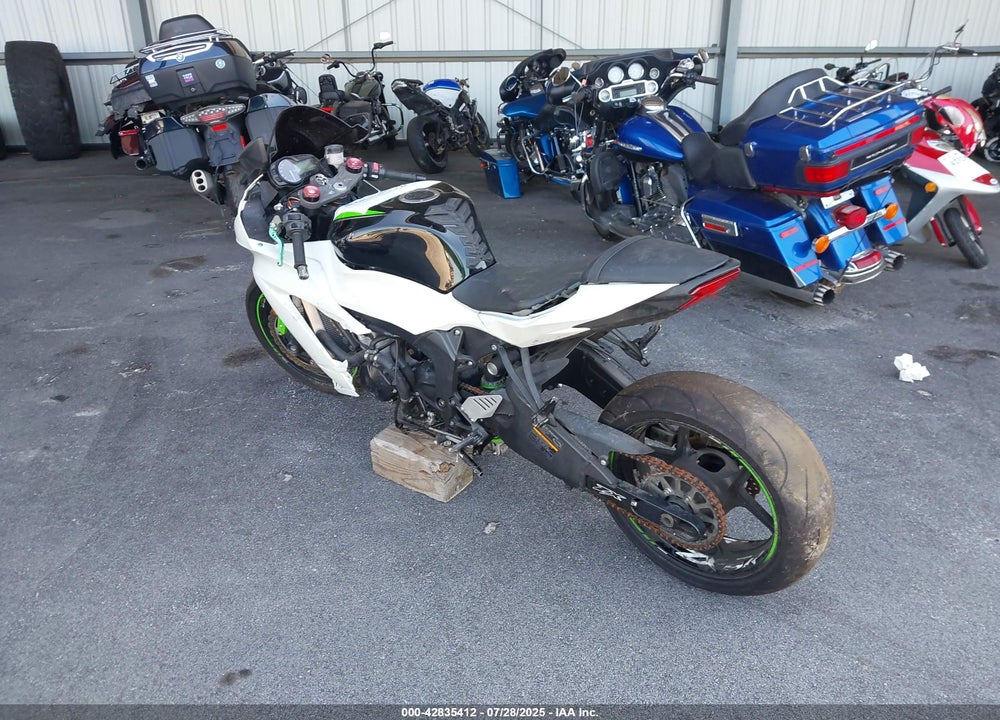 2017 KAWASAKI ZX636 F VIN: JKBZXJF16HA012190