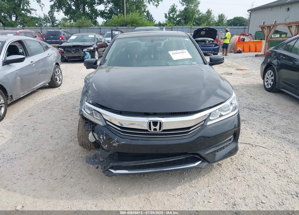 2016 HONDA ACCORD VIN: 1HGCR2F82GA046558