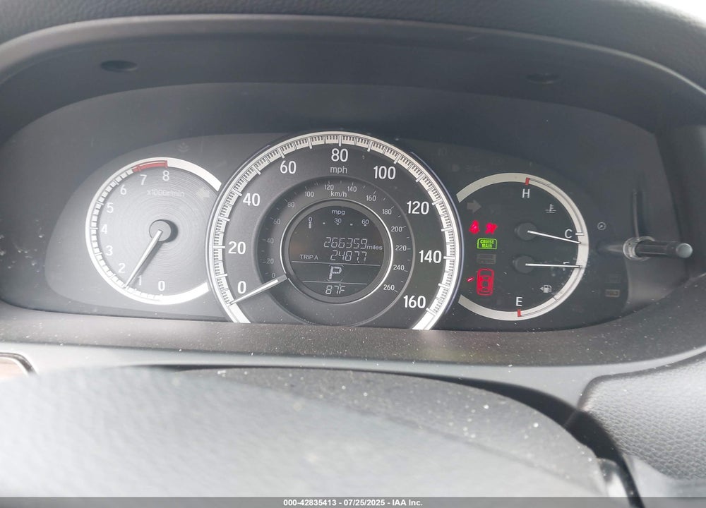 2016 HONDA ACCORD VIN: 1HGCR2F82GA046558