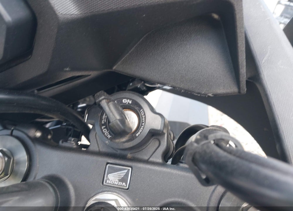 2024 HONDA XL750 VIN: JH2RD1617RK103460