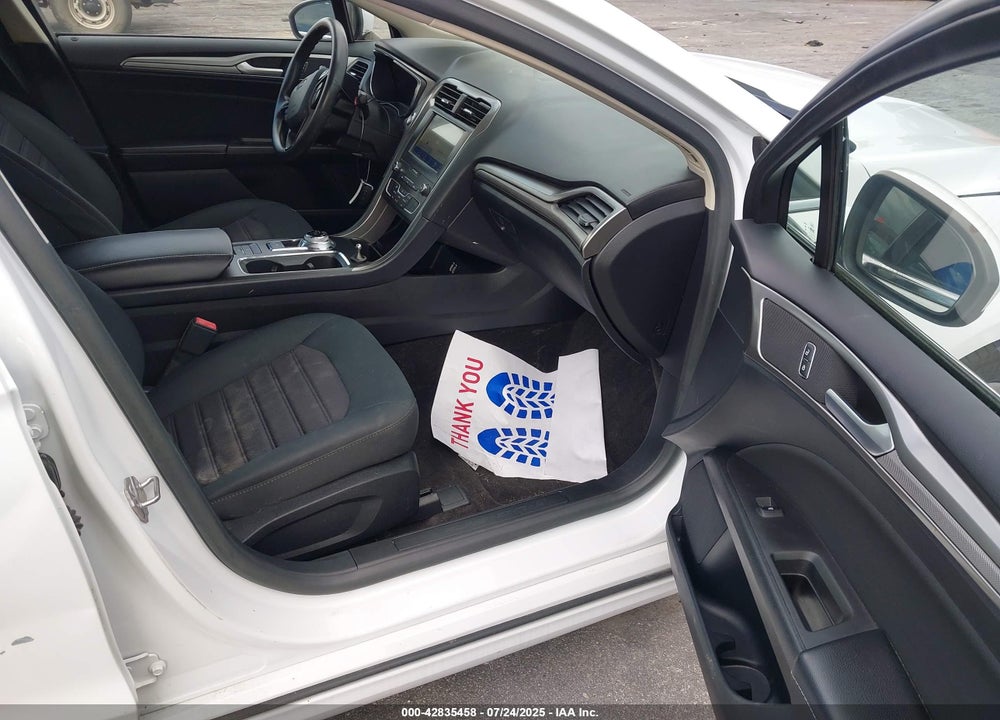 2020 FORD FUSION VIN: 3FA6P0HD0LR104379