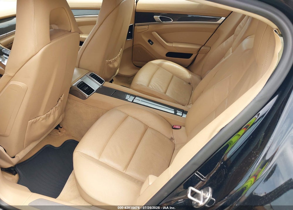 2011 PORSCHE PANAMERA 4 VIN: WP0AA2A70BL010697
