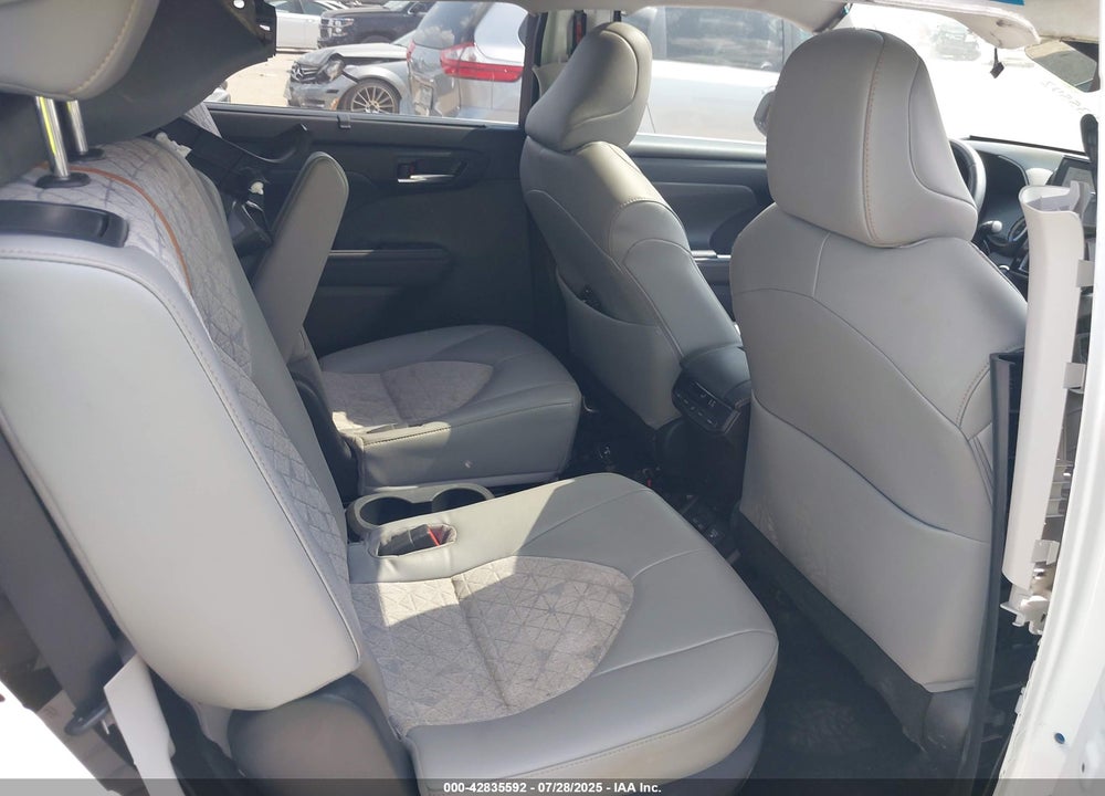 2023 TOYOTA HIGHLANDER VIN: 5TDAARAH0PS016863