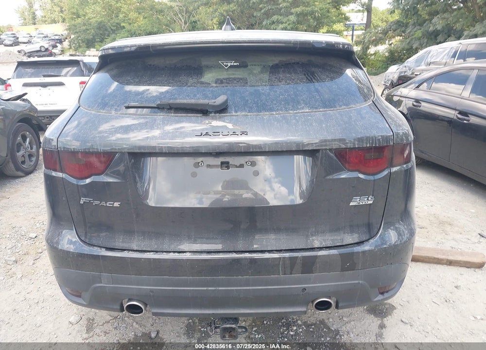 2017 JAGUAR F-PACE VIN: SADCK2BV3HA061025