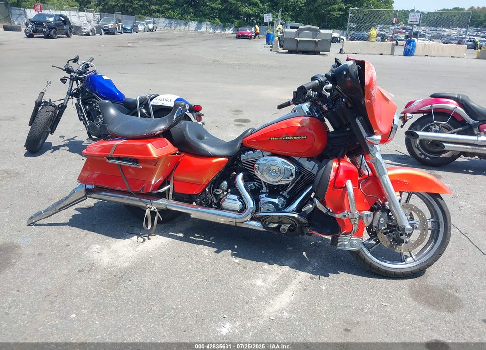 2012 HARLEY-DAVIDSON FLHX STREET GLIDE VIN: 1HD1KBM10CB683516