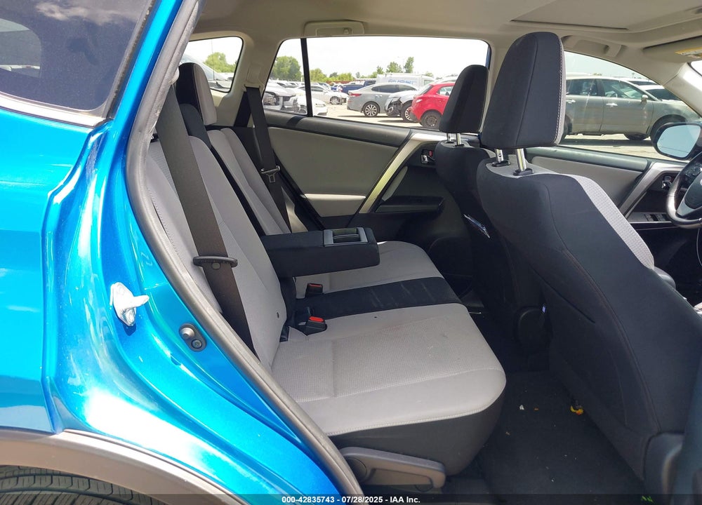 2018 TOYOTA RAV4 VIN: JTMWFREV5JJ199415