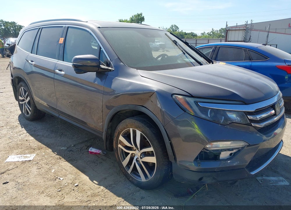 2018 HONDA PILOT VIN: 5FNYF6H93JB000052