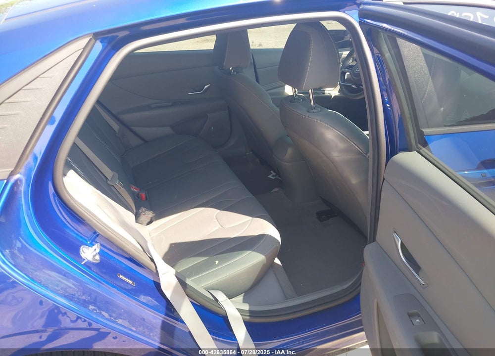 2023 HYUNDAI ELANTRA VIN: 5NPLS4AG4PH102778