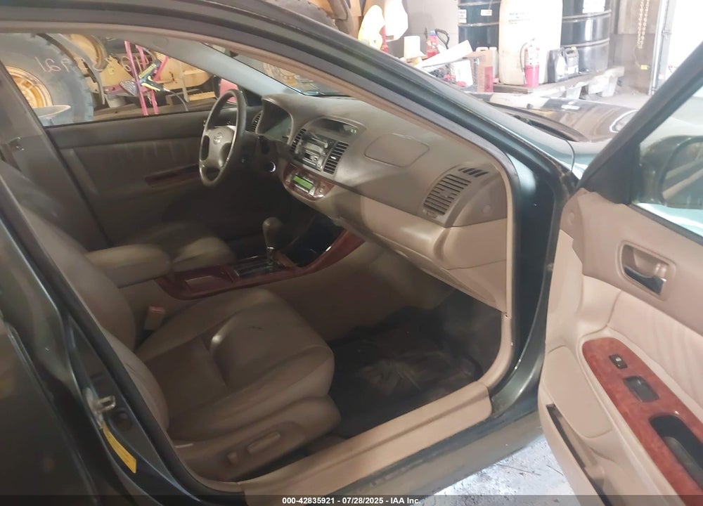 2003 TOYOTA CAMRY XLE V6 VIN: 4T1BF30K33U565250