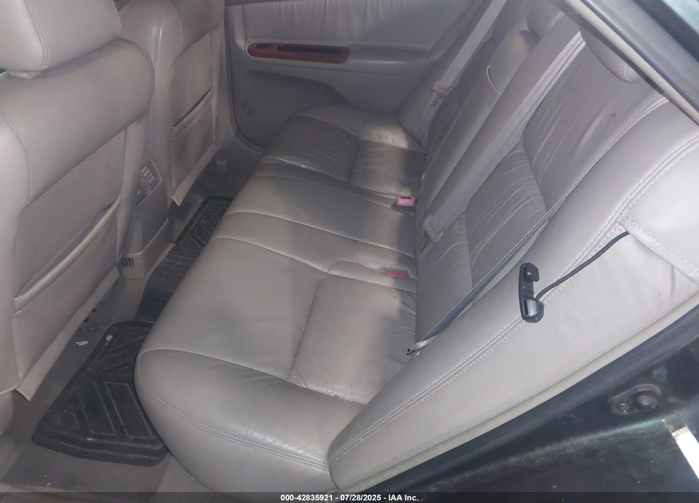 2003 TOYOTA CAMRY XLE V6 VIN: 4T1BF30K33U565250