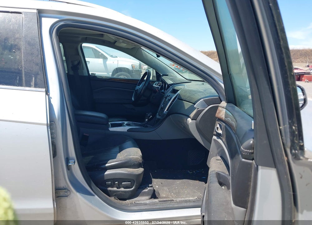 2011 CADILLAC SRX VIN: 3GYFNEEY8BS641815