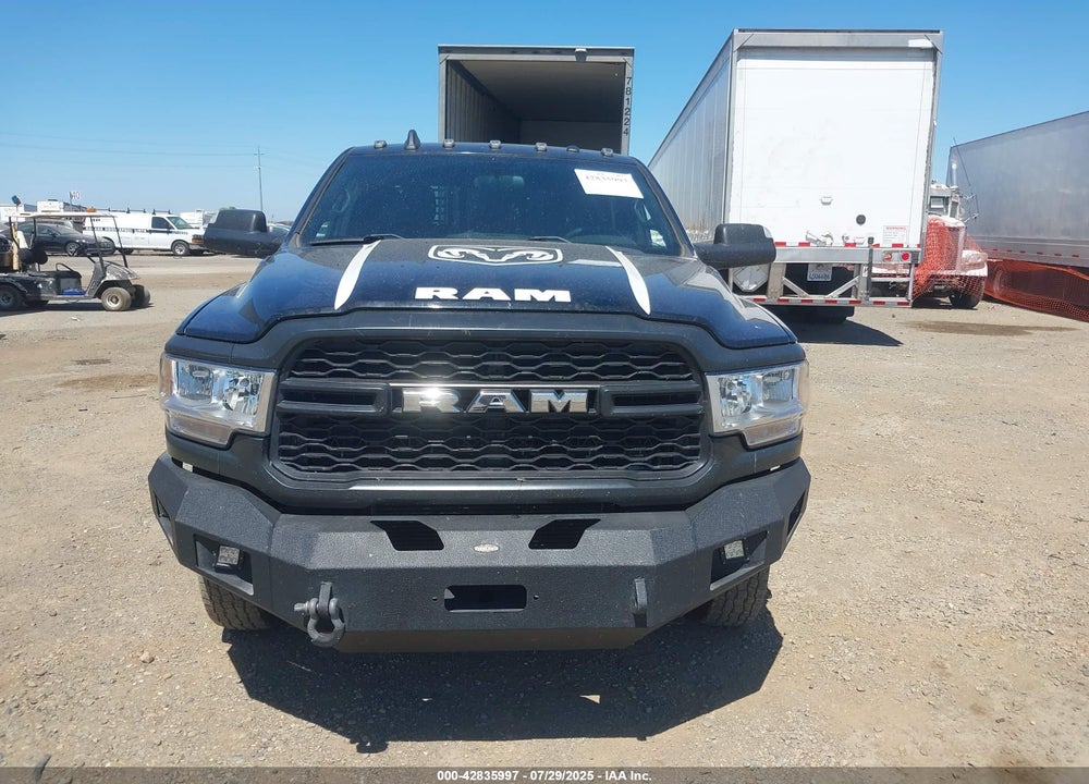 2021 RAM 3500 TRADESMAN  4X4 8' BOX VIN: 3C63RRGL4MG617790