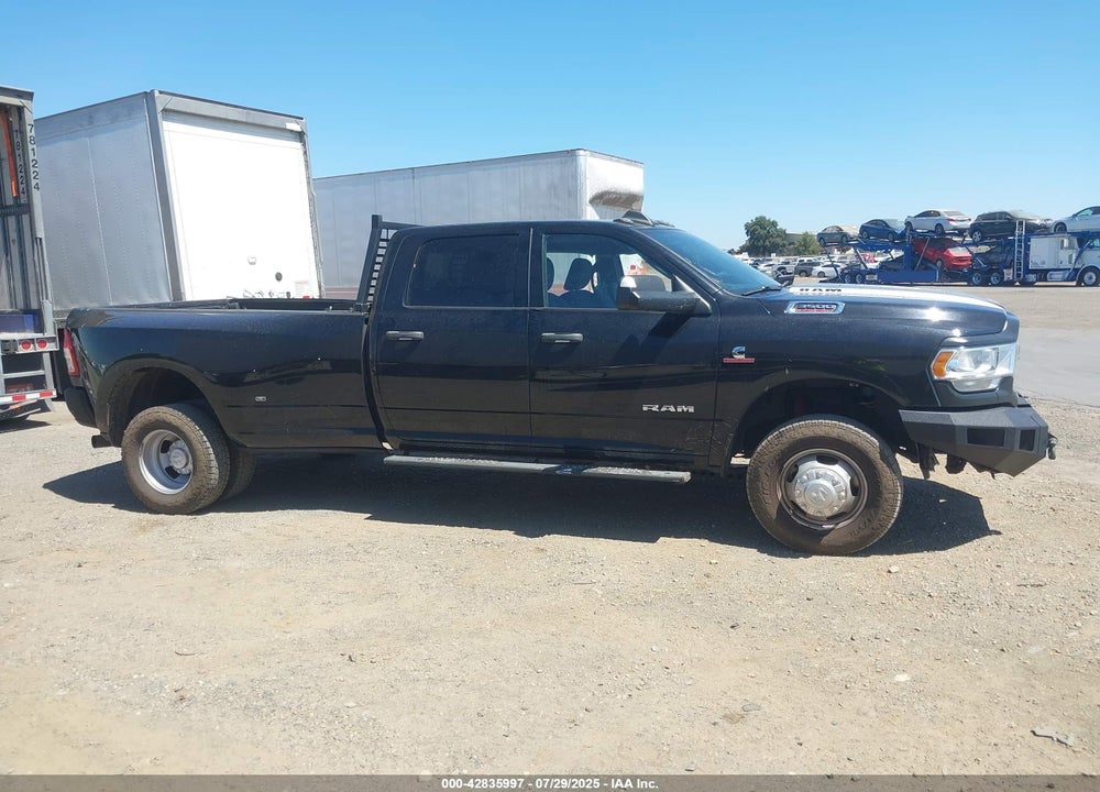 2021 RAM 3500 TRADESMAN  4X4 8' BOX VIN: 3C63RRGL4MG617790