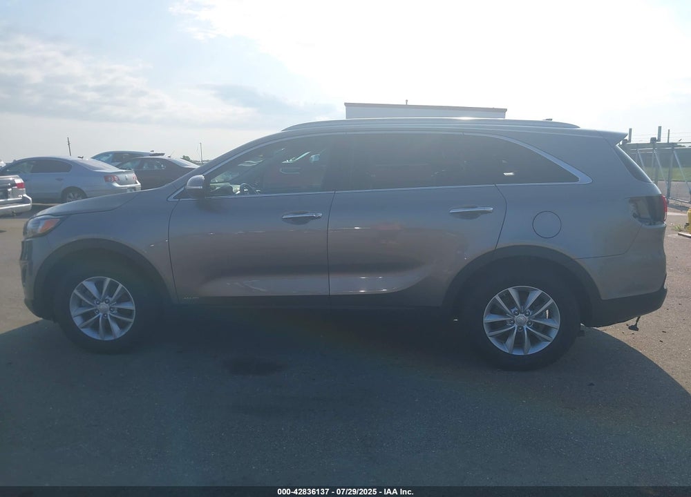 2016 KIA SORENTO 2.4L LX VIN: 5XYPGDA30GG087316