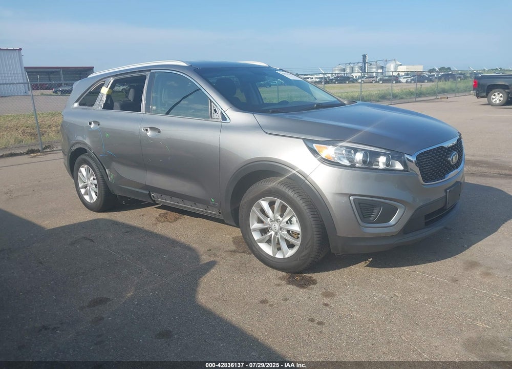 2016 KIA SORENTO 2.4L LX VIN: 5XYPGDA30GG087316