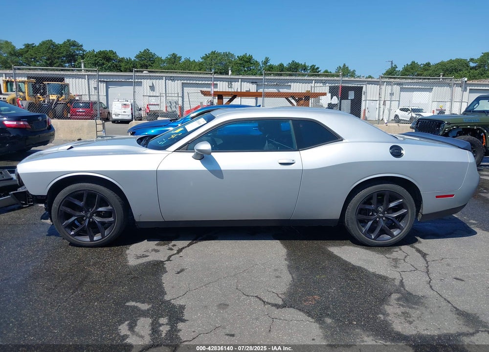 2020 DODGE CHALLENGER SXT VIN: 2C3CDZAG4LH185224