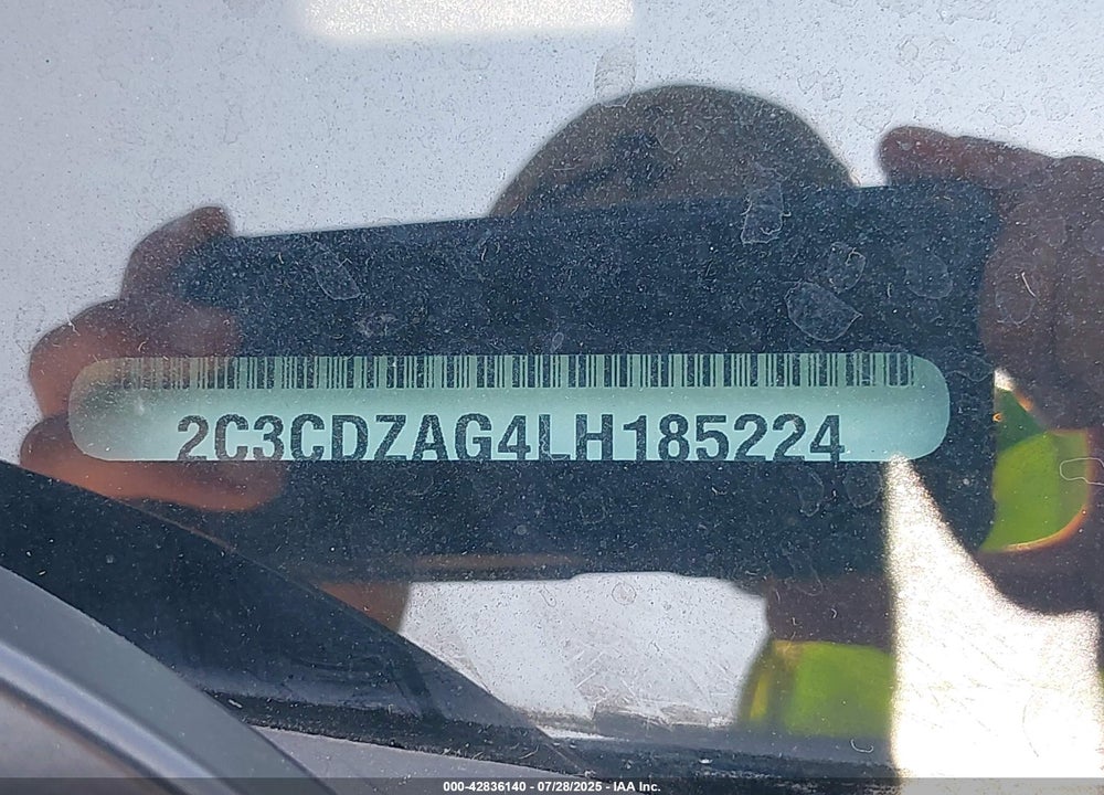 2020 DODGE CHALLENGER SXT VIN: 2C3CDZAG4LH185224