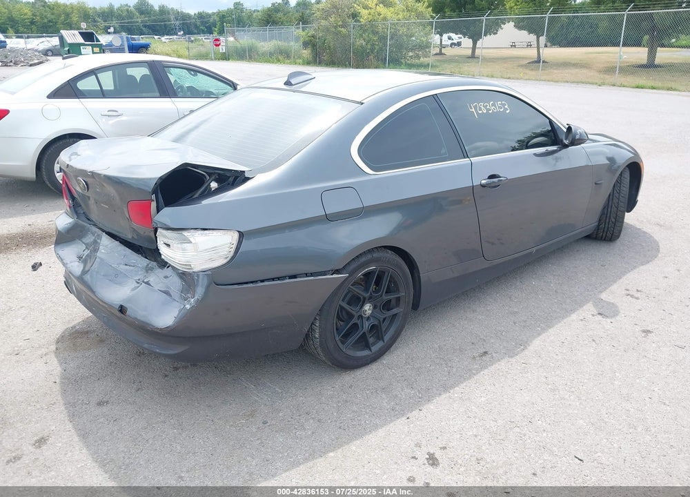 2007 BMW 3 SERIES VIN: WBAWV53517P077300