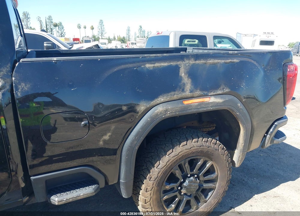 2023 GMC SIERRA 2500HD 4WD  STANDARD BED DENALI VIN: 1GT49REY0PF108829