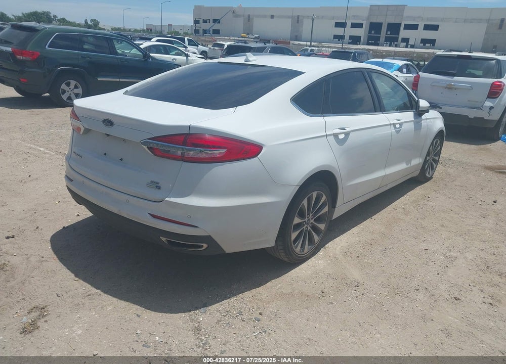 2020 FORD FUSION VIN: 3FA6P0T90LR251112