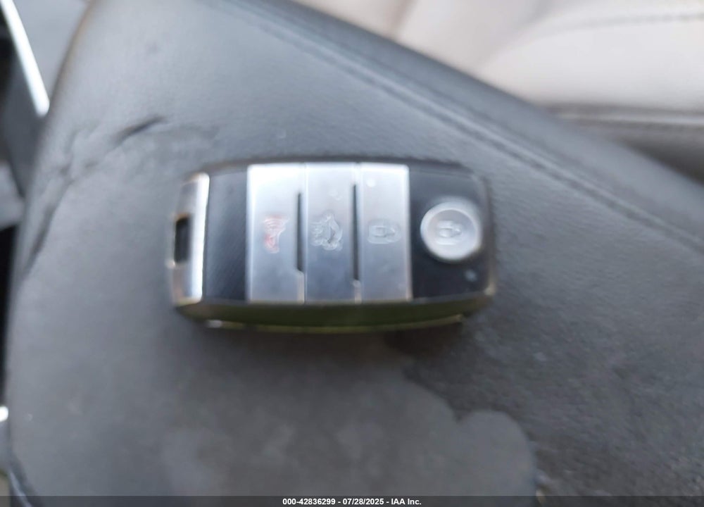 2015 KIA OPTIMA VIN: 5XXGN4A71FG406573