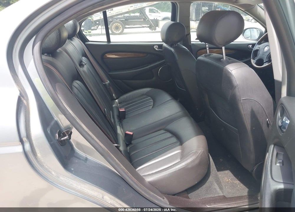 2003 JAGUAR X-TYPE 2.5 VIN: SAJEA51D03XD15379
