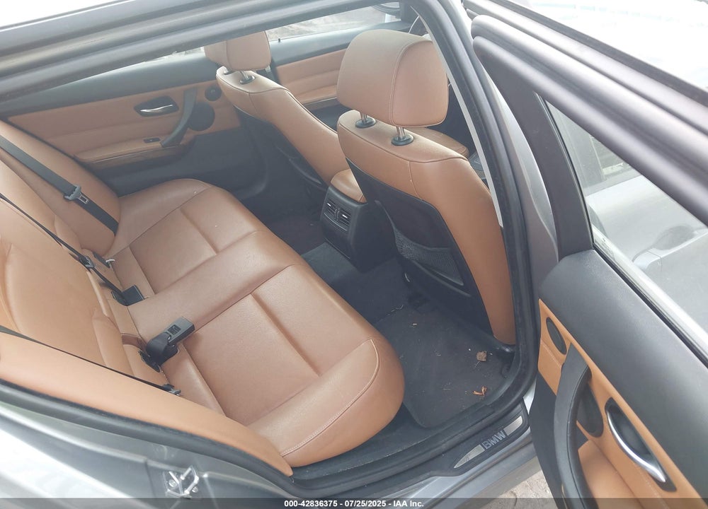 2009 BMW 3 SERIES VIN: WBAUU33589A540456