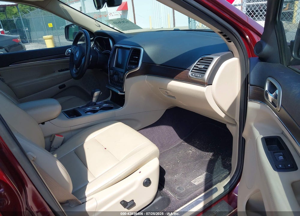 2017 JEEP GRAND CHEROKEE VIN: 1C4RJEBGXHC813092