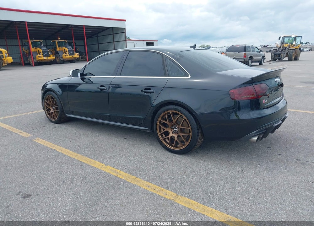 2010 AUDI S4 VIN: WAUMGAFL1AA065842
