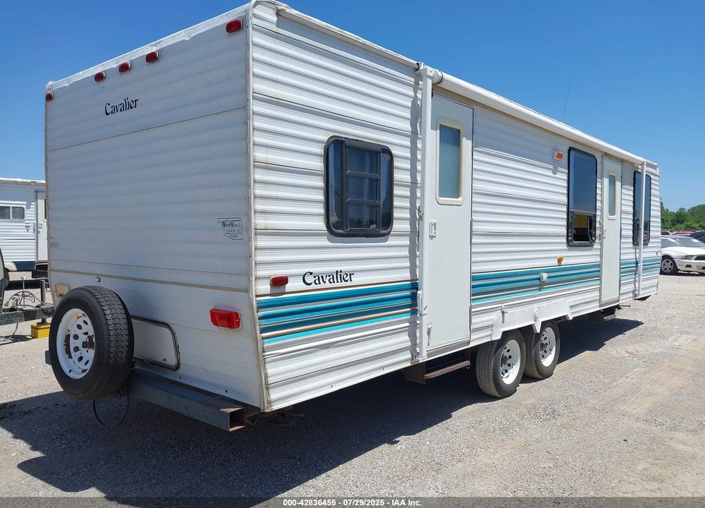 1999 CAVALIER 519T VIN: 1NL10TP21X1038235