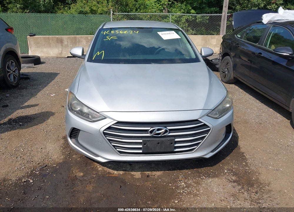 2018 HYUNDAI ELANTRA SE VIN: KMHD74LF8JU457441