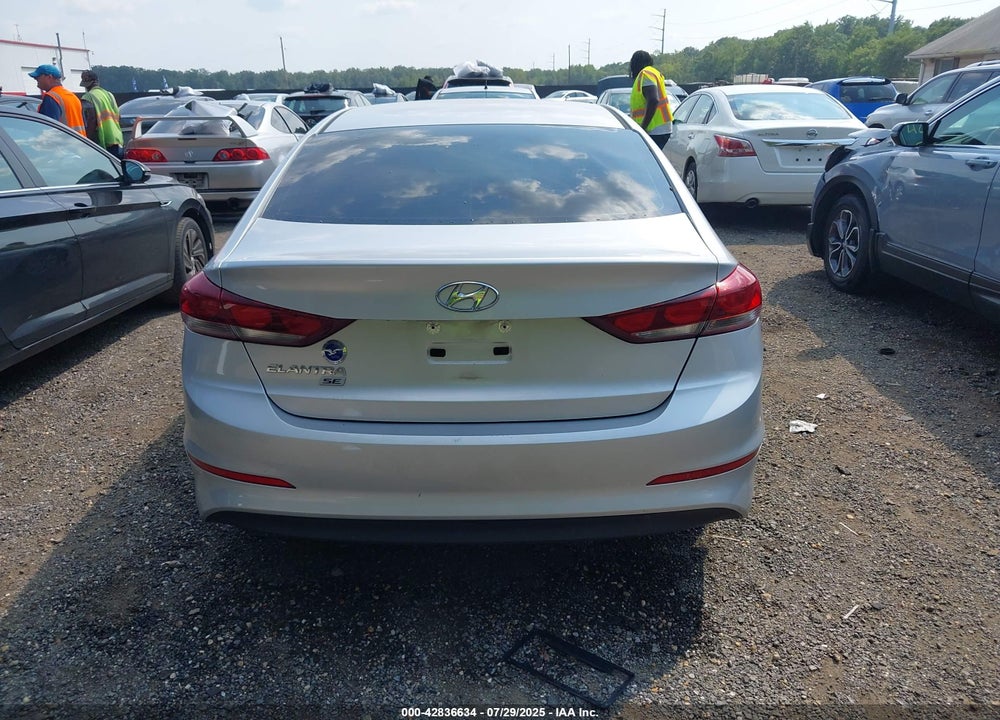 2018 HYUNDAI ELANTRA SE VIN: KMHD74LF8JU457441