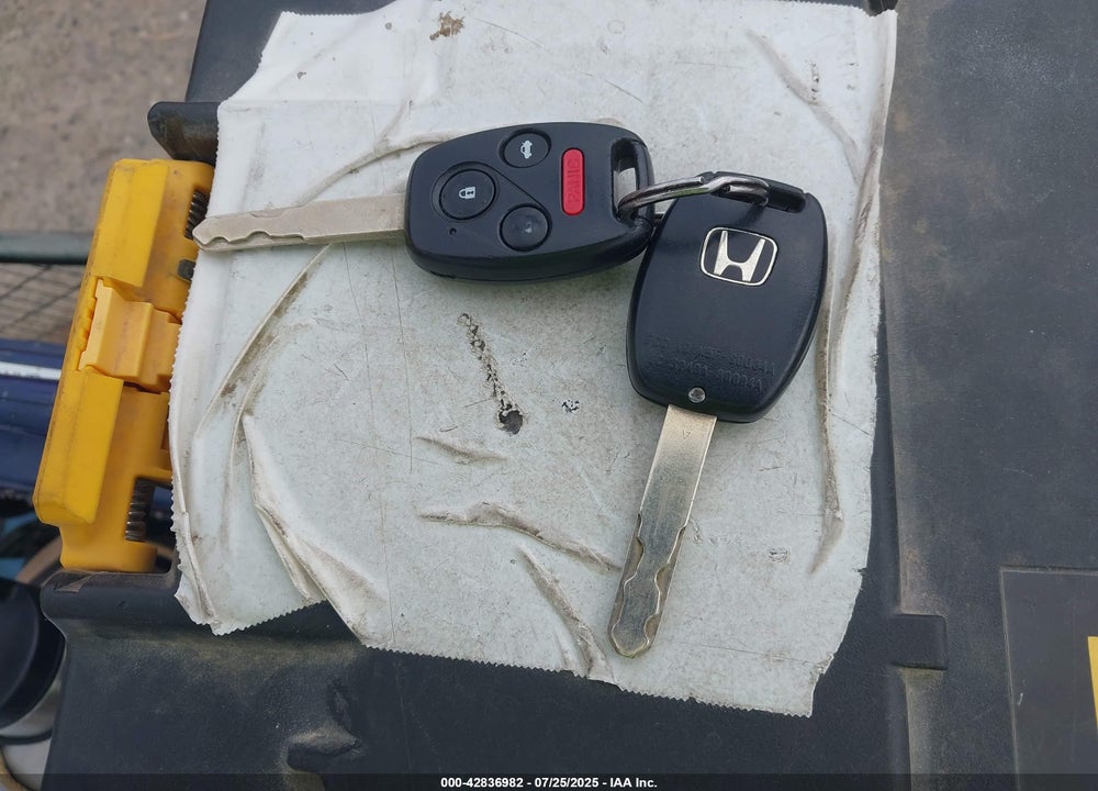 2007 HONDA CIVIC VIN: 1HGFA15817L108455
