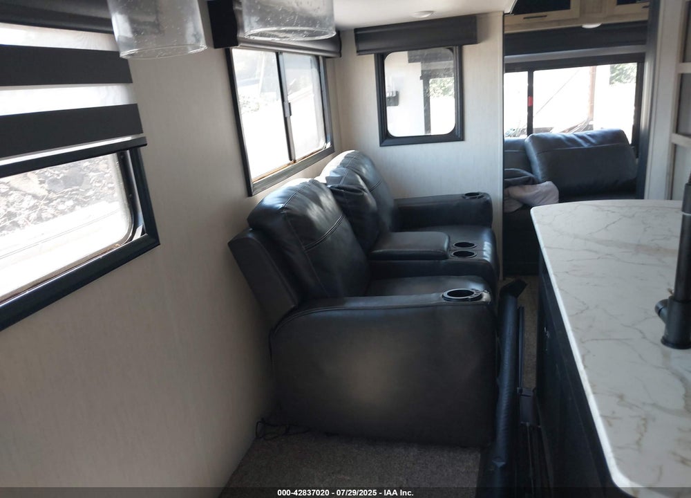 2022 FOREST RIVER OTHER VIN: 52T2CKRB3N2007907